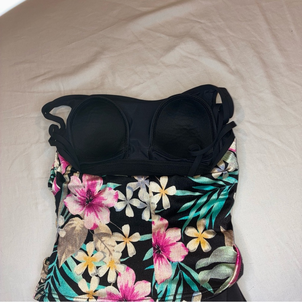 Miraclesuit One-piece Black White Pink Blue Floral Bathing suit No Size Tag - Picture 5 of 7